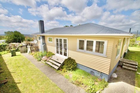 Photo of property in 12 Donovan Avenue, Massey, Auckland, 0614
