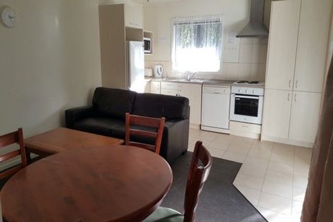 Photo of property in 8d Schnapper Rock Road, Schnapper Rock, Auckland, 0632