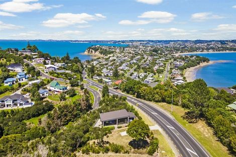 Photo of property in 1117a Whangaparaoa Road, Matakatia, Whangaparaoa, 0930