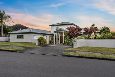 Photo of property in 3 Hobie Court, West Harbour, Auckland, 0618