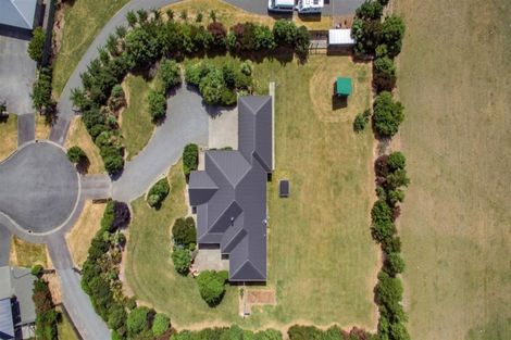 Photo of property in 22 Teviotview Place, Amberley, 7410