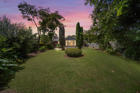 Photo of property in 80 Hill Road, Hillpark, Auckland, 2102