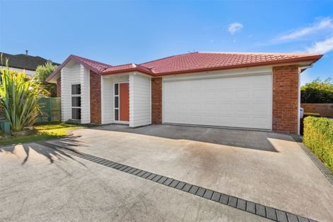 Photo of property in 33 Nelson Avenue, Aotea, Porirua, 5024