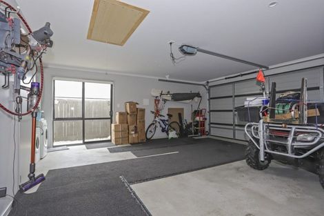 Photo of property in 24 Harding Drive, Papamoa Beach, Papamoa, 3118