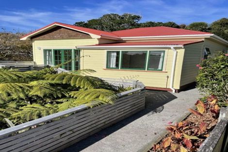Photo of property in 32 Bonithon Avenue, Moturoa, New Plymouth, 4310