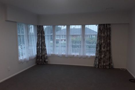 Photo of property in 2 Hereford Street, Te Atatu Peninsula, Auckland, 0610