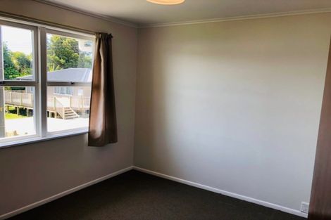 Photo of property in 1/221 Birkdale Road, Birkdale, Auckland, 0626