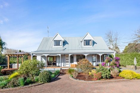 Photo of property in 16 Taihiki Road, Clarks Beach, 2122