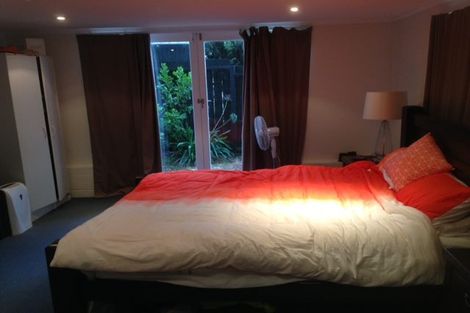 Photo of property in 139 Luckens Road, West Harbour, Auckland, 0618