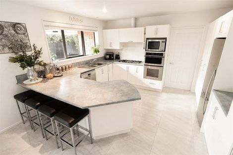 Photo of property in 26a Crofton Road, Harewood, Christchurch, 8051