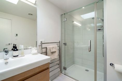 Photo of property in 249 Millwater Parkway, Silverdale, 0932