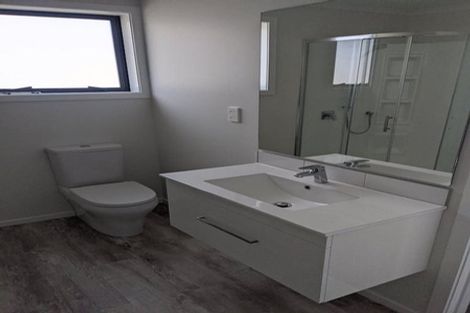 Photo of property in 1b Breakwater Way, Whitby, Porirua, 5024