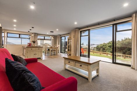 Photo of property in 6 Waimiri Road, Glenbrook, Waiuku, 2681