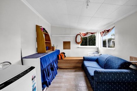 Photo of property in 407 Waihi Road, Normanby, Hawera, 4614