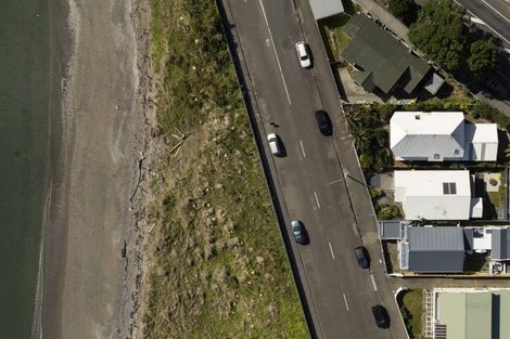 Photo of property in 7 Marine Parade, Eastbourne, Lower Hutt, 5013