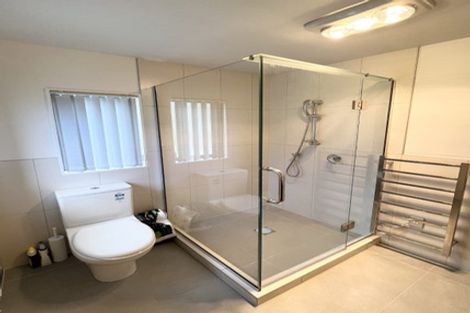 Photo of property in 22 Mulroy Place, Pinehill, Auckland, 0632