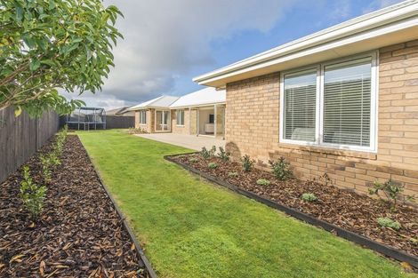 Photo of property in 4 Goldie Place, Rolleston, 7614