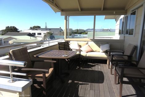 Photo of property in 10 Wallnutt Avenue, Waihi Beach, 3611