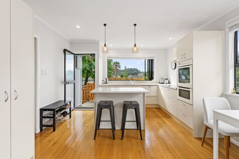 Photo of property in 6 Claridge Street, Glen Eden, Auckland, 0602