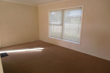 Photo of property in 1/68 Titirangi Road, New Lynn, Auckland, 0600