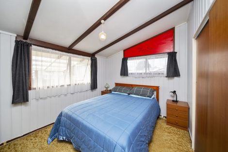 Photo of property in 28 Record Street, Fitzroy, New Plymouth, 4312