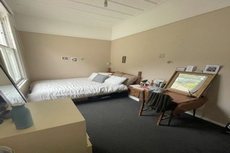 Photo of property in 2a Russell Terrace, Newtown, Wellington, 6021