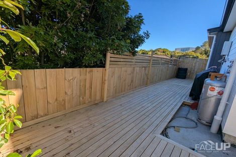 Photo of property in 43a Mirrabooka Avenue, Botany Downs, Auckland, 2010