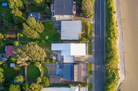 Photo of property in 121 The Parade, Paekakariki, 5034