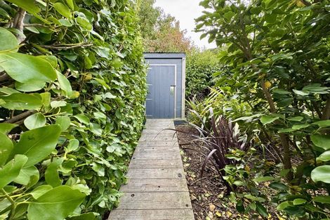 Photo of property in 31 Mooring Close, Whitby, Porirua, 5024