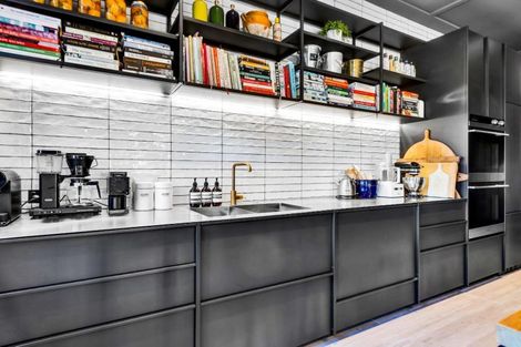 Photo of property in 120 Pendarves Street, New Plymouth, 4312