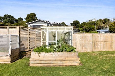 Photo of property in 42 Whakapaki Street, Urenui, 4375