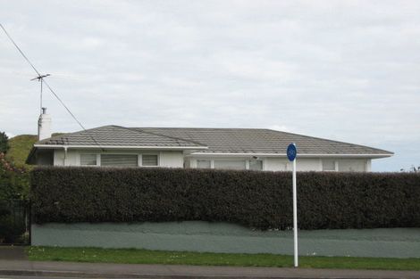 Photo of property in 89 Omata Road, Marfell, New Plymouth, 4310