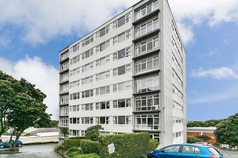 Photo of property in Newman Court Apartments, 2 Newman Terrace, Thorndon, Wellington, 6011
