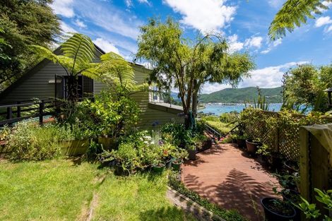 Photo of property in 8b Amelia Crescent, Waikawa, Picton, 7220