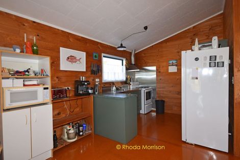 Photo of property in 19 Ngatoto Road, Tinopai, Matakohe, 0593