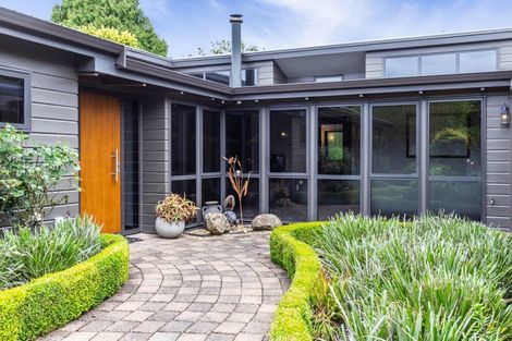 Photo of property in 15 Cameron Drive, Acacia Bay, Taupo, 3385