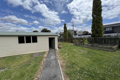 Photo of property in 2/2a Matipo Road, Te Atatu Peninsula, Auckland, 0610