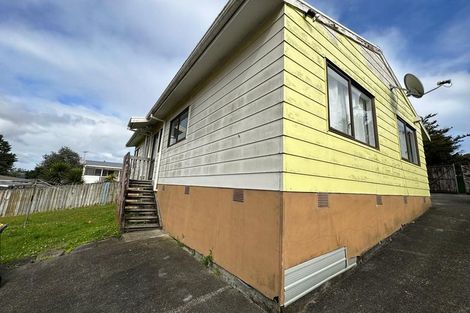 Photo of property in 14 Riserra Drive, Ranui, Auckland, 0612