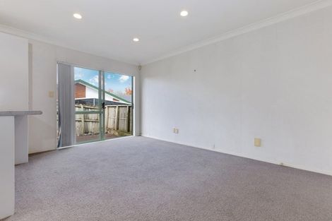 Photo of property in 6 Millstream Drive, Henderson, Auckland, 0610