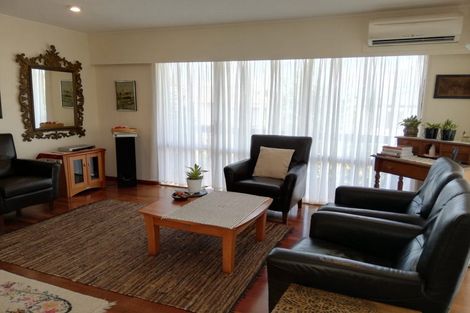 Photo of property in 2/92 Sartors Avenue, Browns Bay, Auckland, 0630