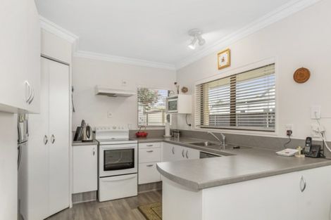 Photo of property in 493c Devonport Road, Tauranga South, Tauranga, 3112