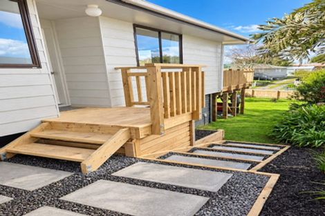 Photo of property in 12 Crystal Place, Pukehangi, Rotorua, 3015