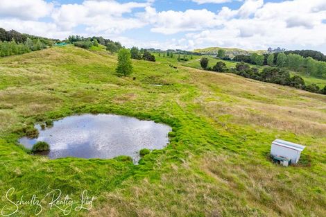 Photo of property in 215c Heatley Road, Whakapirau, 0583