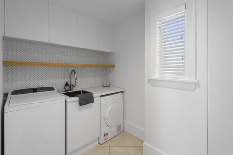 Photo of property in 30 Wroxton Terrace, Merivale, Christchurch, 8014