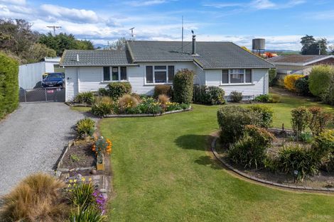 Photo of property in 14 Waimate Highway, Saint Andrews, 7988