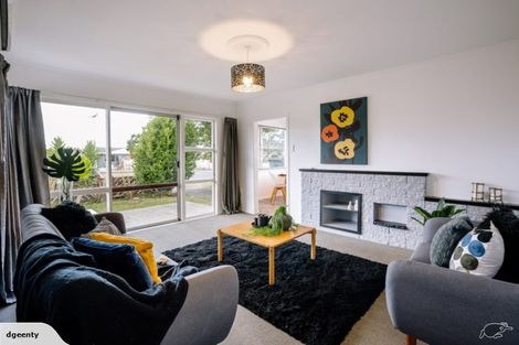 Photo of property in 79 Collins Road, Melville, Hamilton, 3206