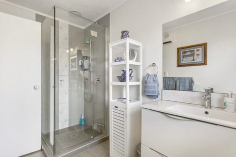 Photo of property in 42b Edward Avenue, Orewa, 0931