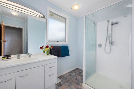 Photo of property in 30 Bay Grove, Pukehangi, Rotorua, 3015