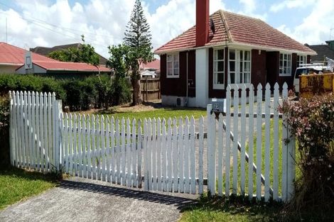Photo of property in 23 Fleming Street, Manurewa East, Auckland, 2102