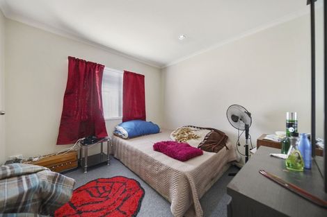 Photo of property in 8 Maadi Place, Papakura, 2110